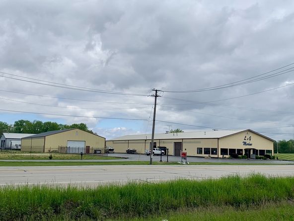 15 W Industrial Dr, Kankakee, IL 60901